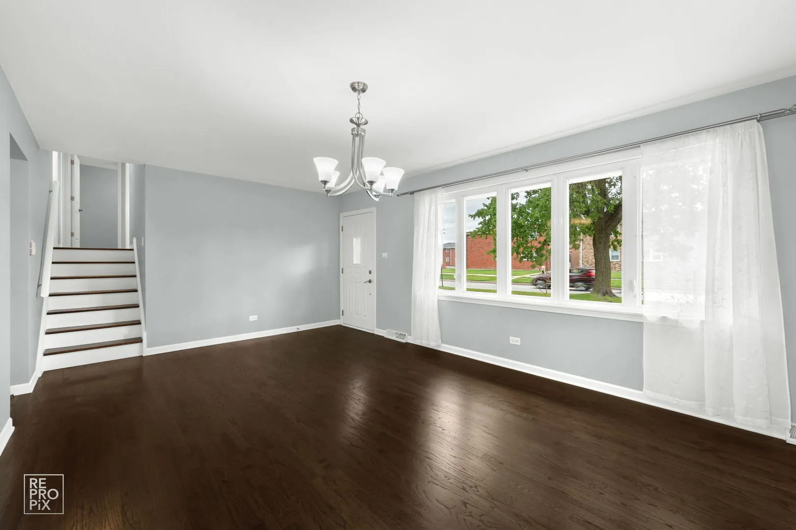 7706 S Oconto Avenue IL