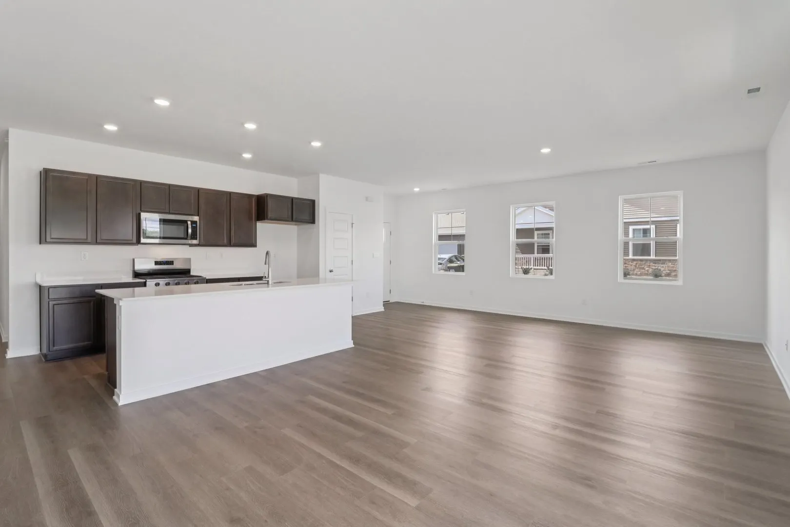 1077 Savannah Lane IL