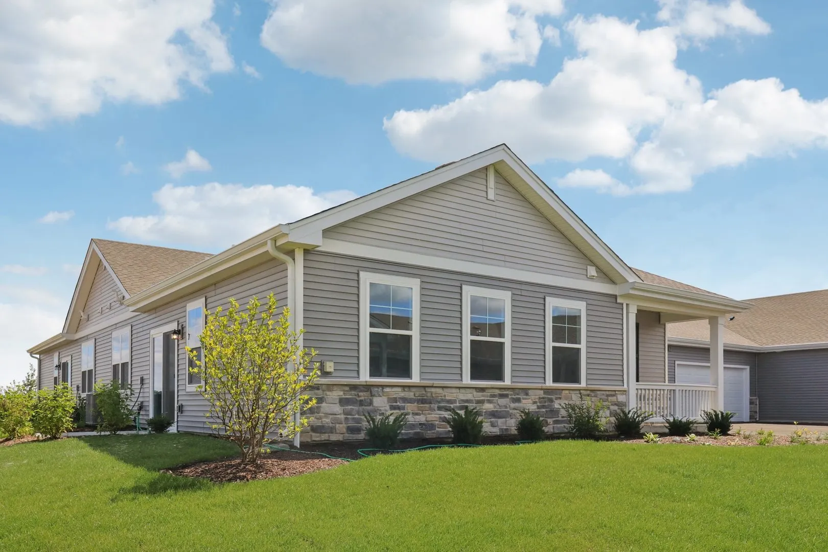 1077 Savannah Lane IL