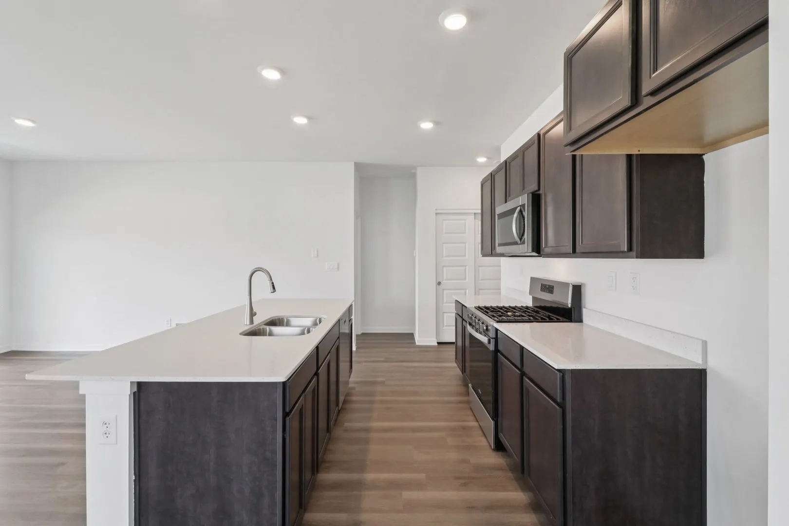 1077 Savannah Lane IL