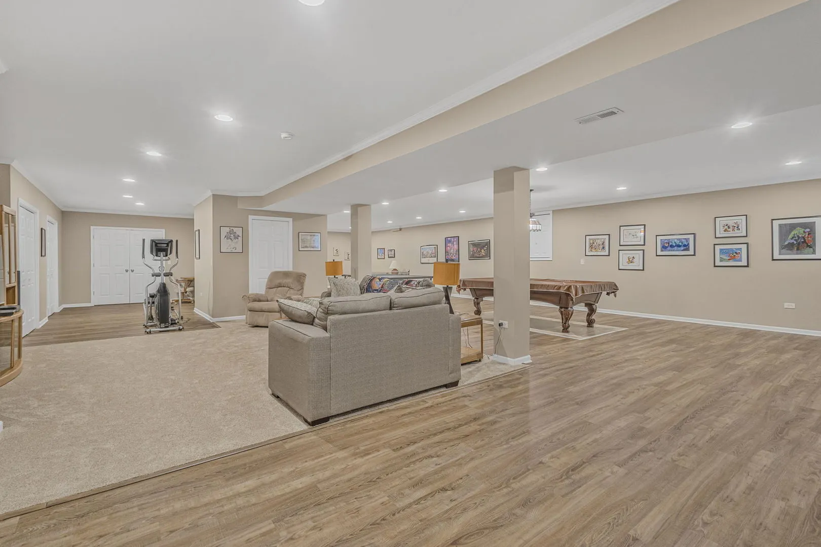 428 E Frontier Drive IL