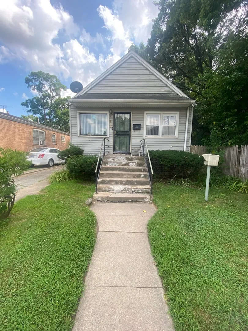 61 W 125th Street IL