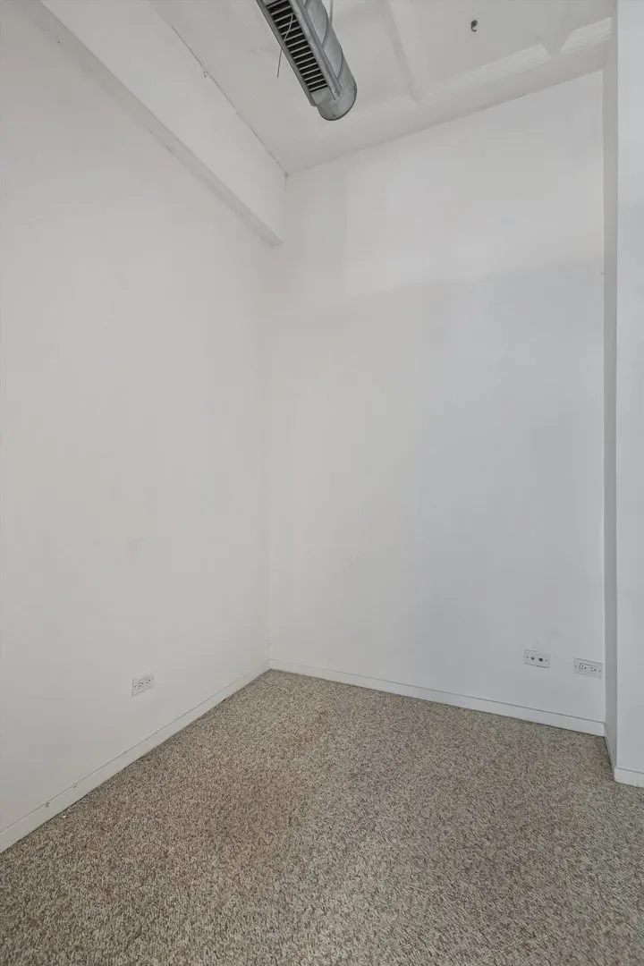 1307 S wabash Street 308 IL