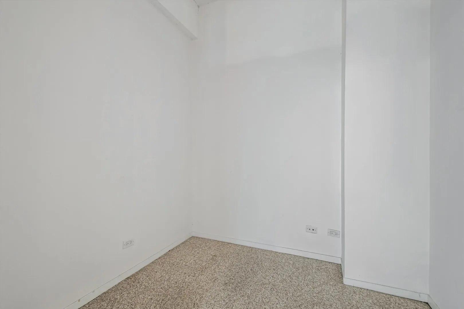 1307 S wabash Street 308 IL