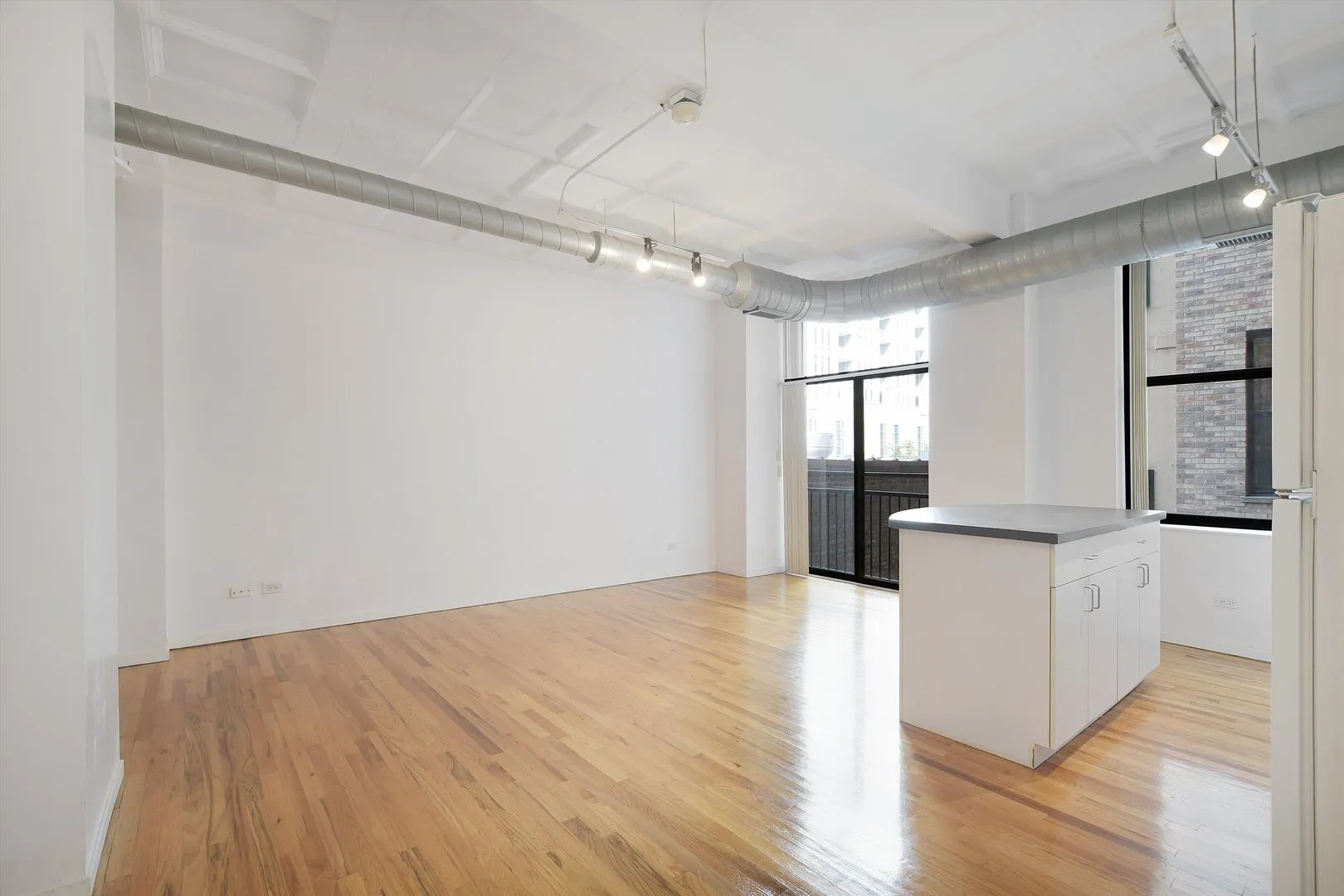 1307 S wabash Street 308 IL