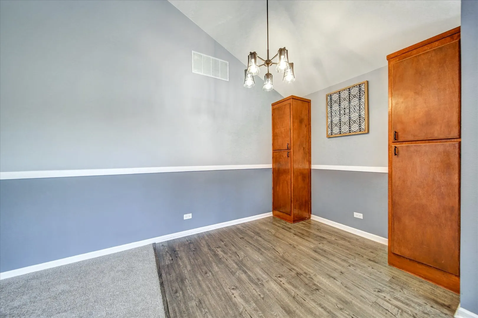 307 University Lane A IL