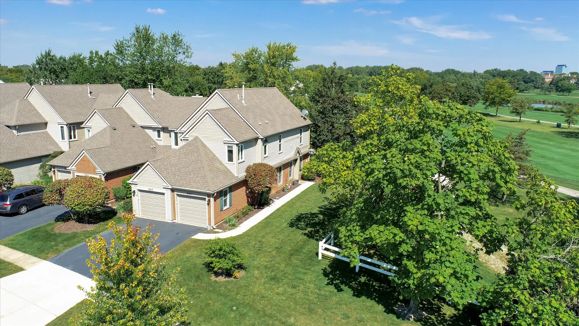 307 University Lane A IL