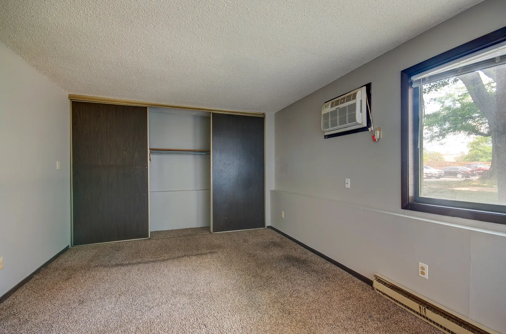 2230 Oneida Street 302 IL