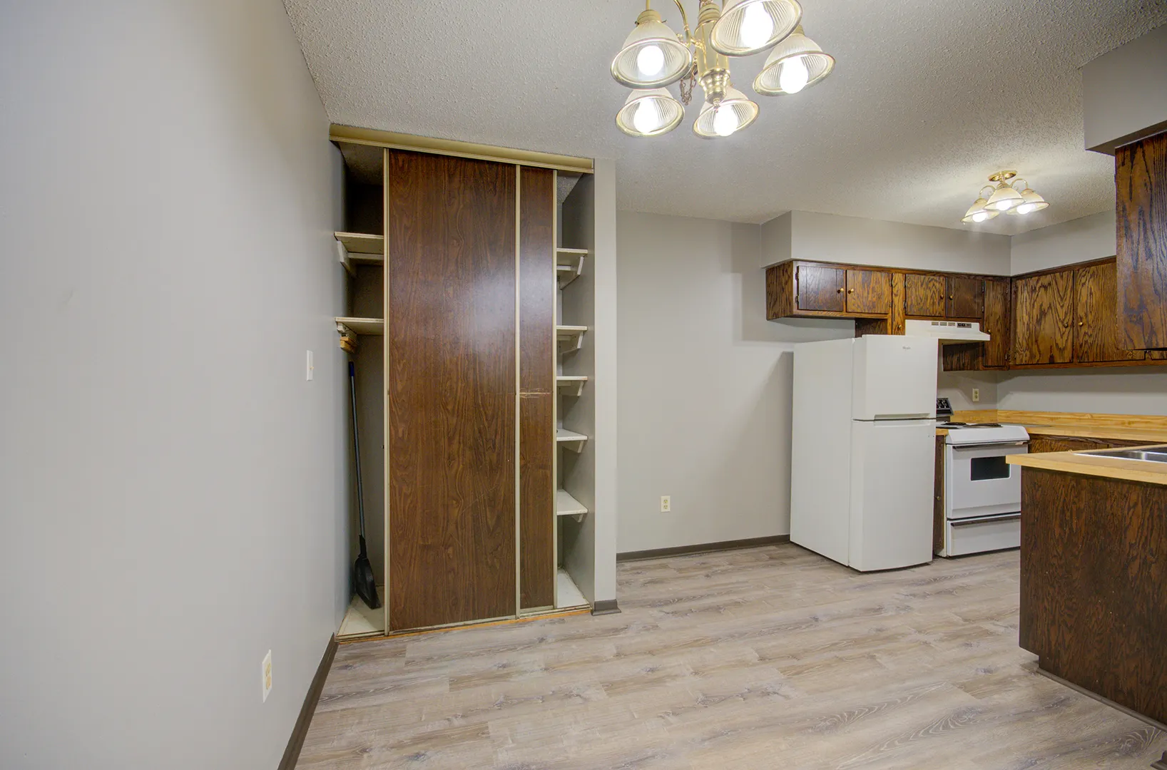 2230 Oneida Street 302 IL