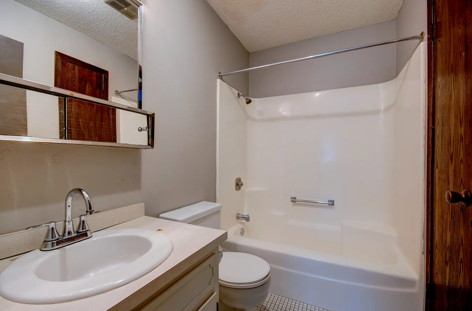 2230 Oneida Street 302 IL
