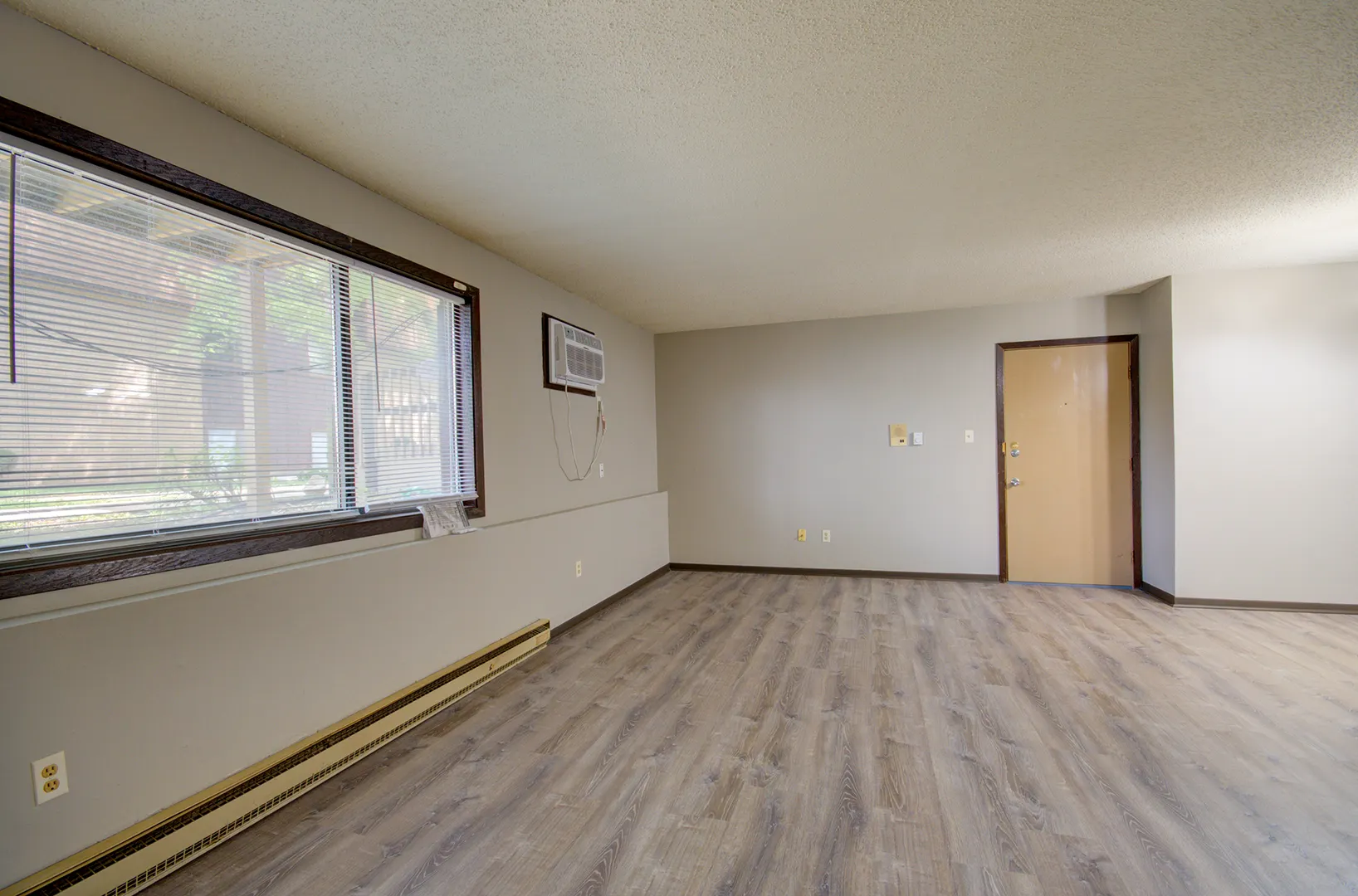 2230 Oneida Street 302 IL