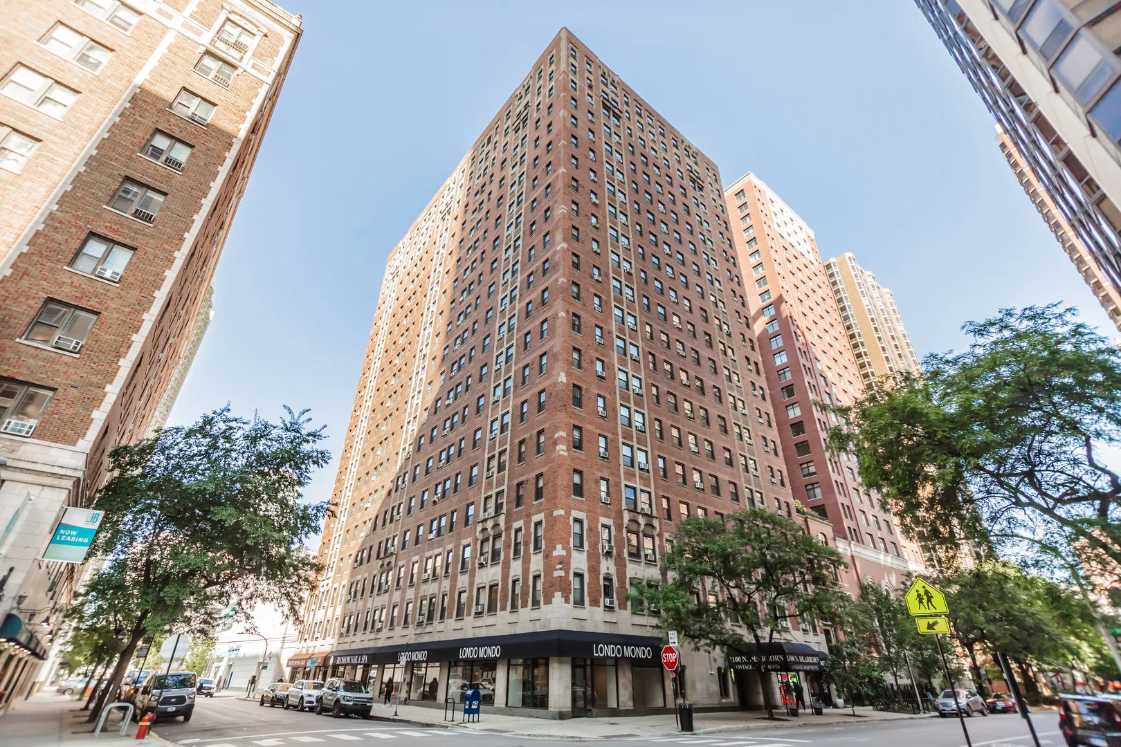 1100 N Dearborn Street 1210 IL