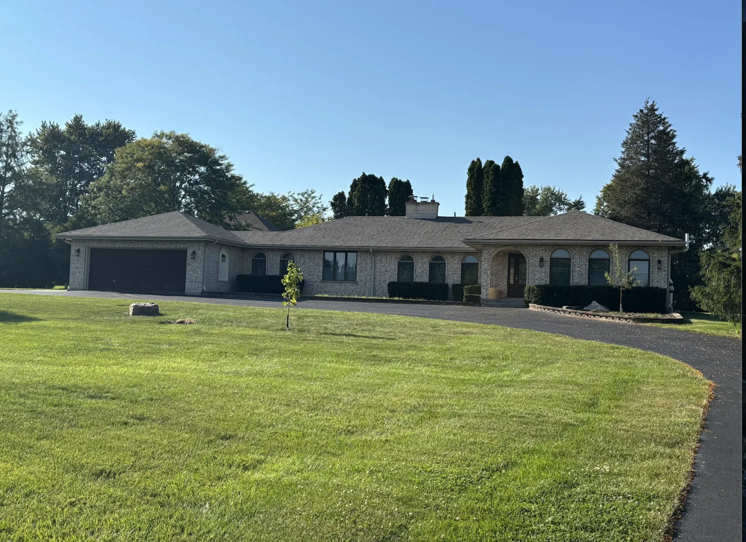 406 Lauder Lane IL