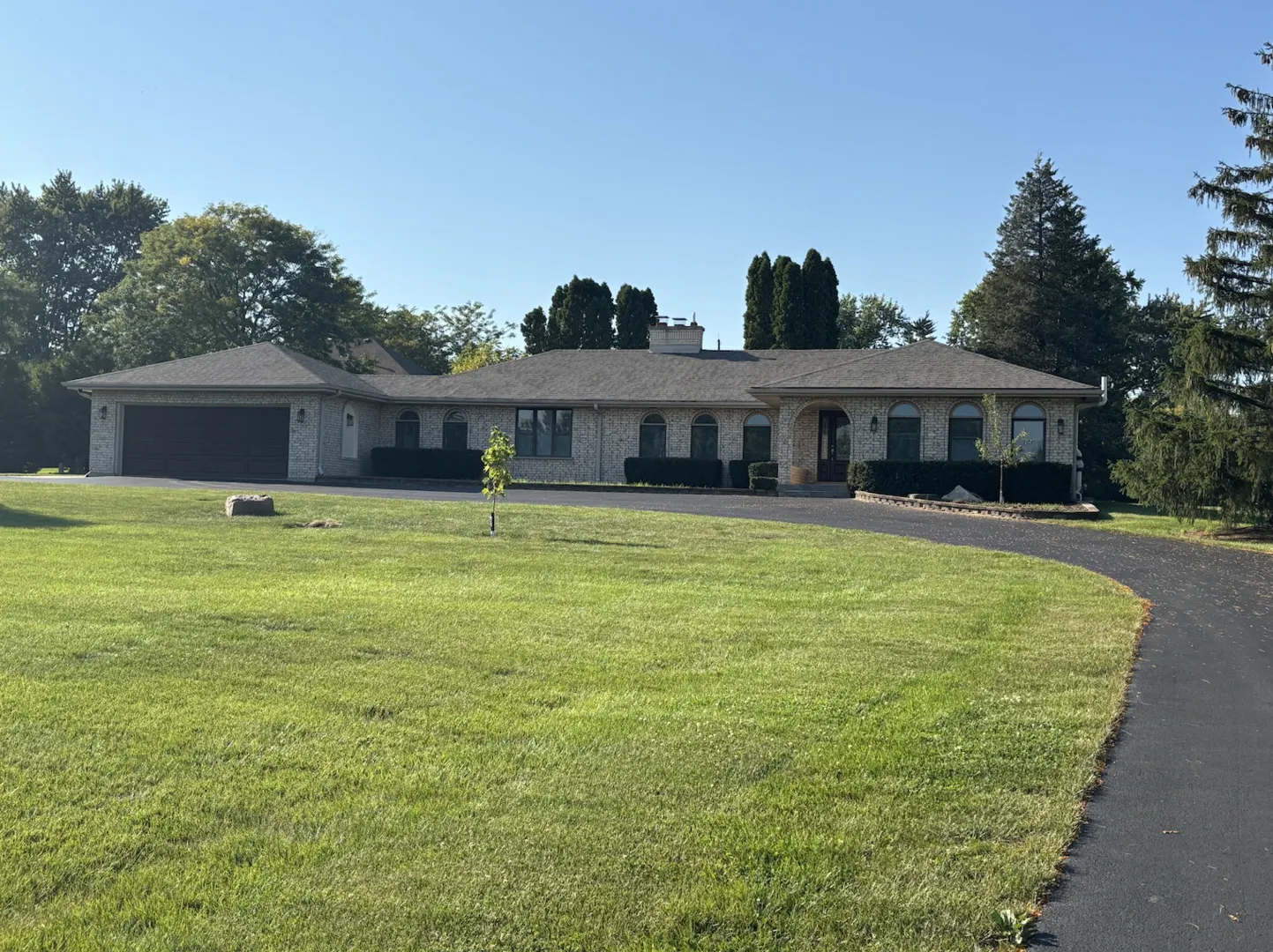 406 Lauder Lane IL
