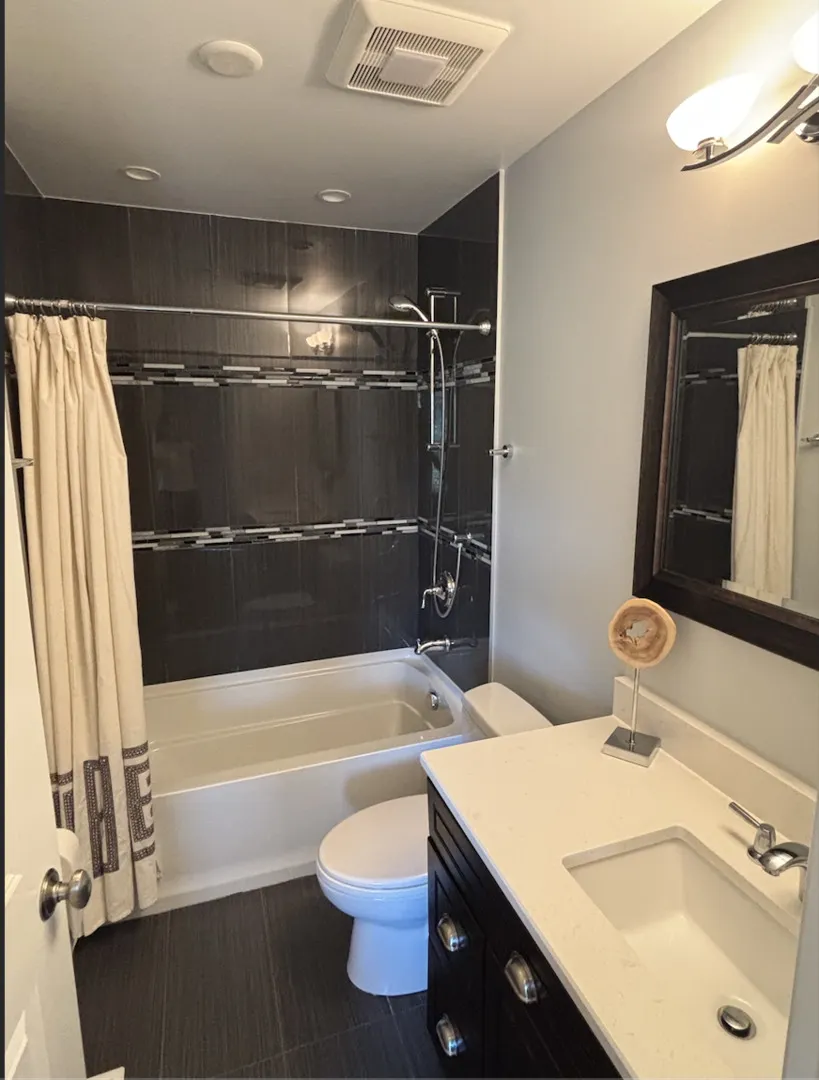 406 Lauder Lane IL