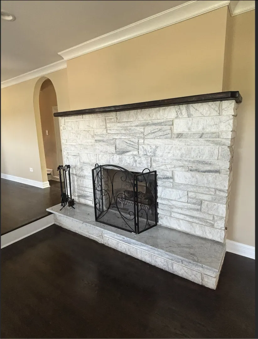 406 Lauder Lane IL