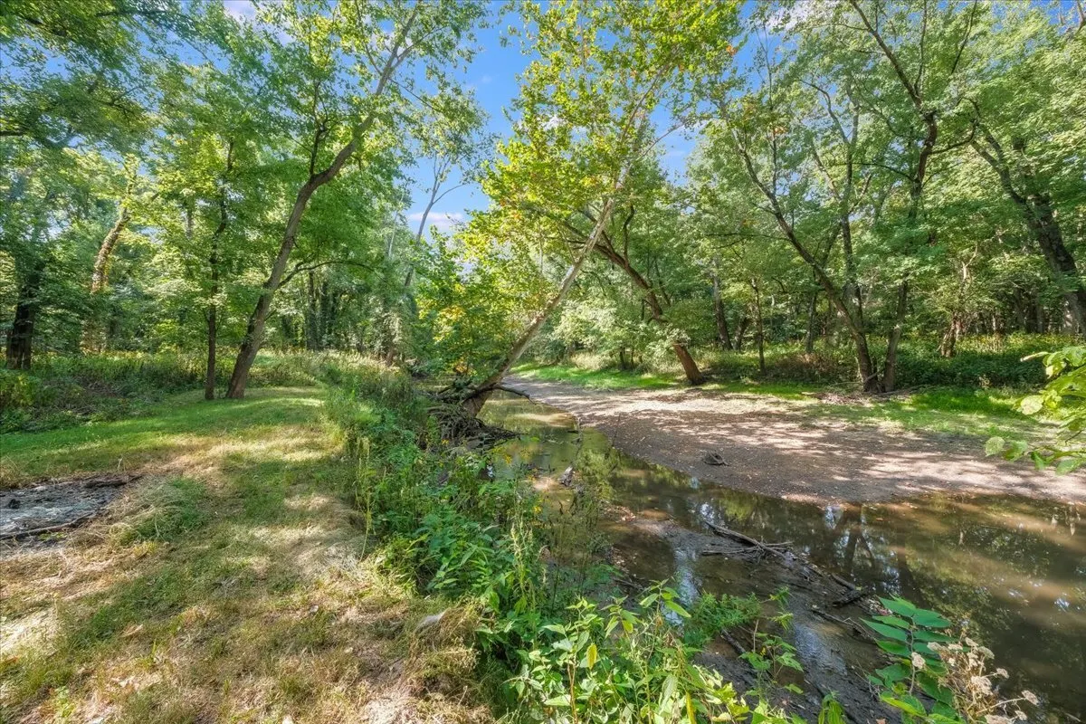 564C County Road 2400 Road N IL