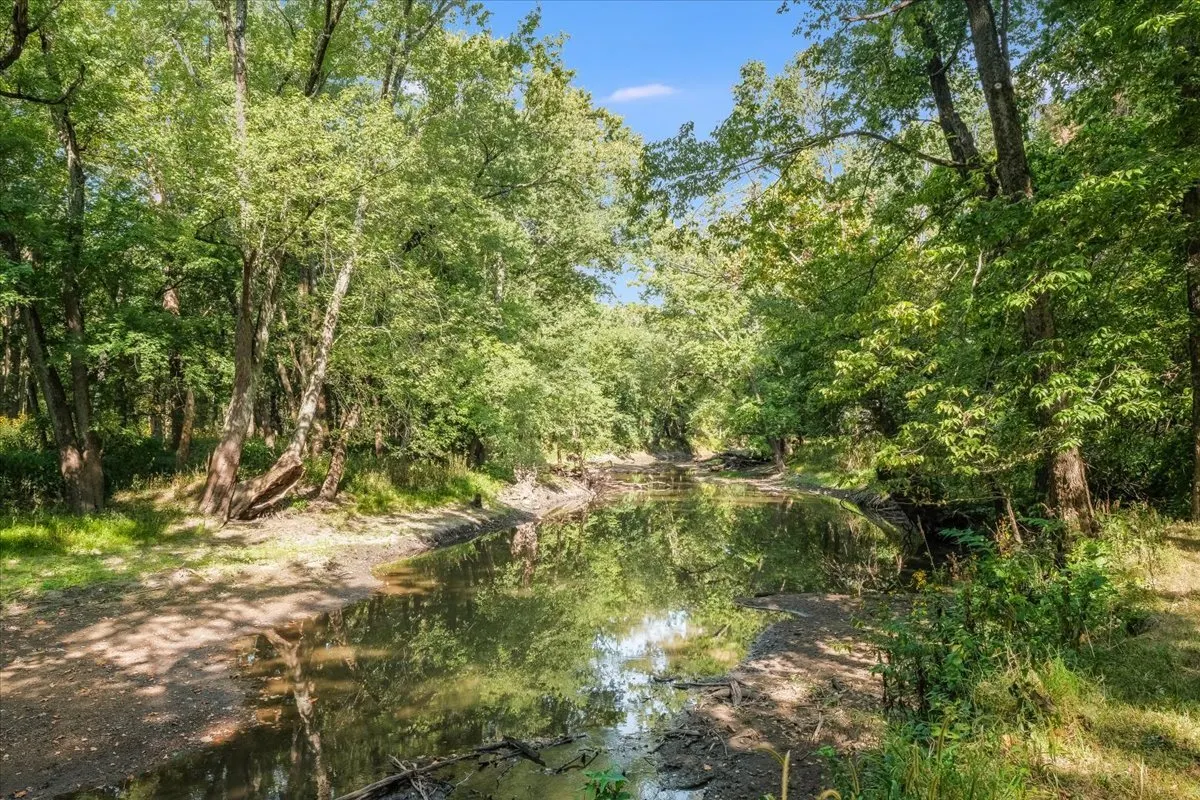 564C County Road 2400 Road N IL