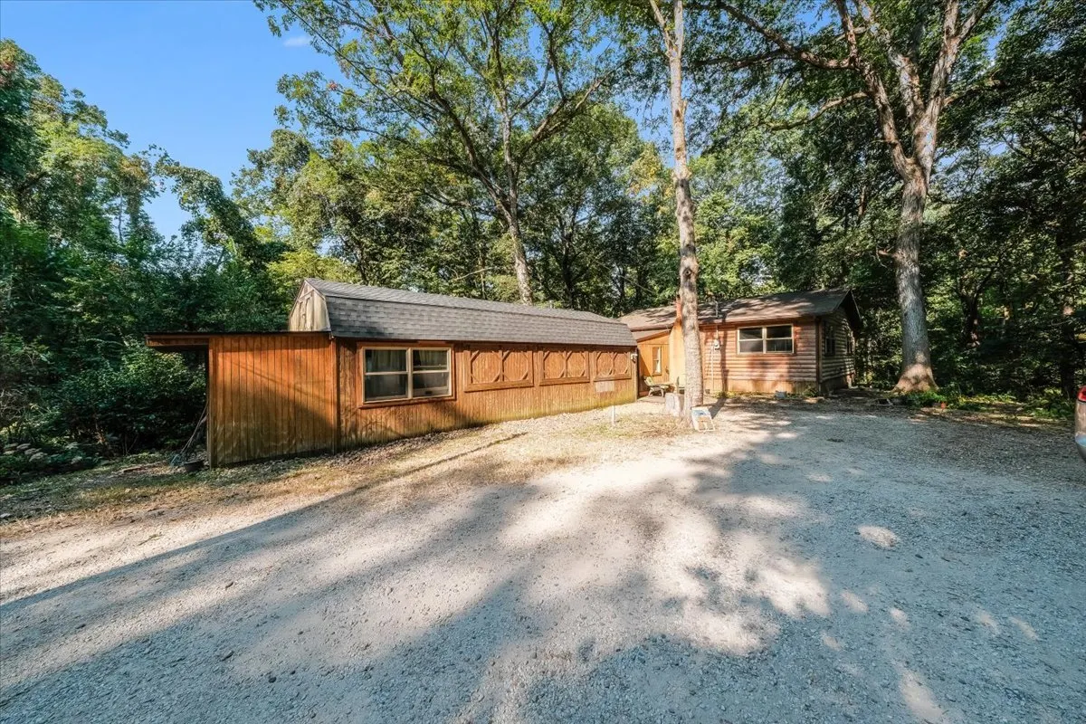 564C County Road 2400 Road N IL