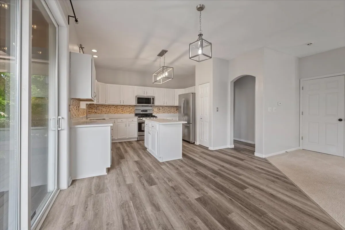 1128 Masters Parkway IL