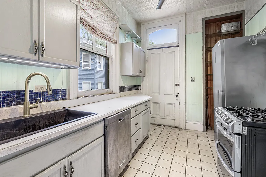 2445 High Street IL