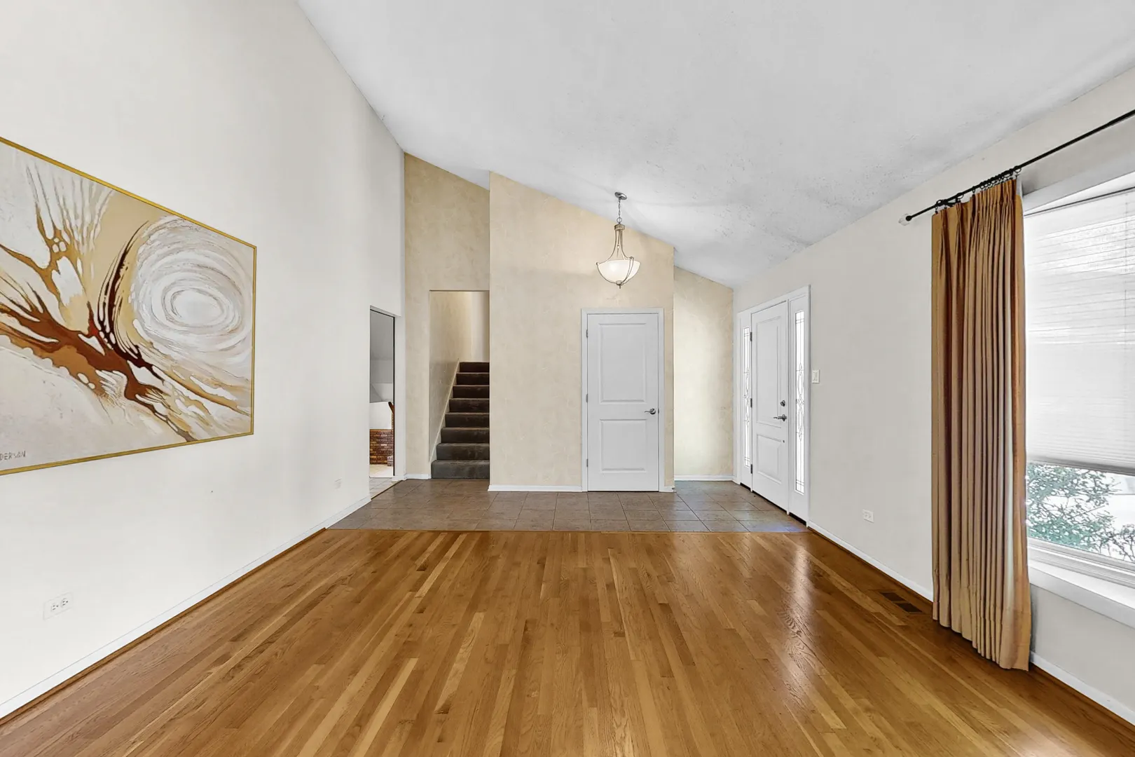 929 W Surrey Road IL