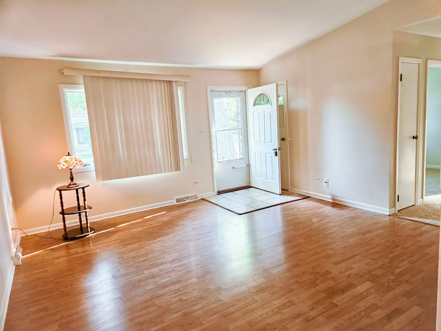 460 Maplewood Drive IL