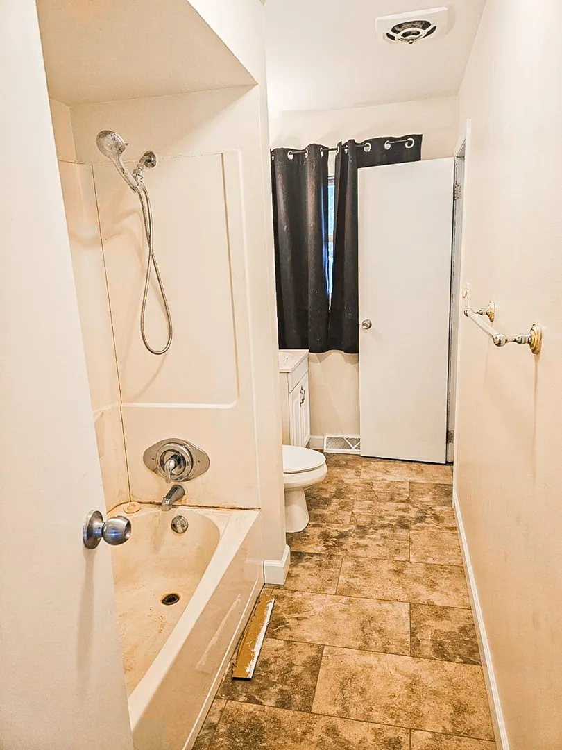 460 Maplewood Drive IL