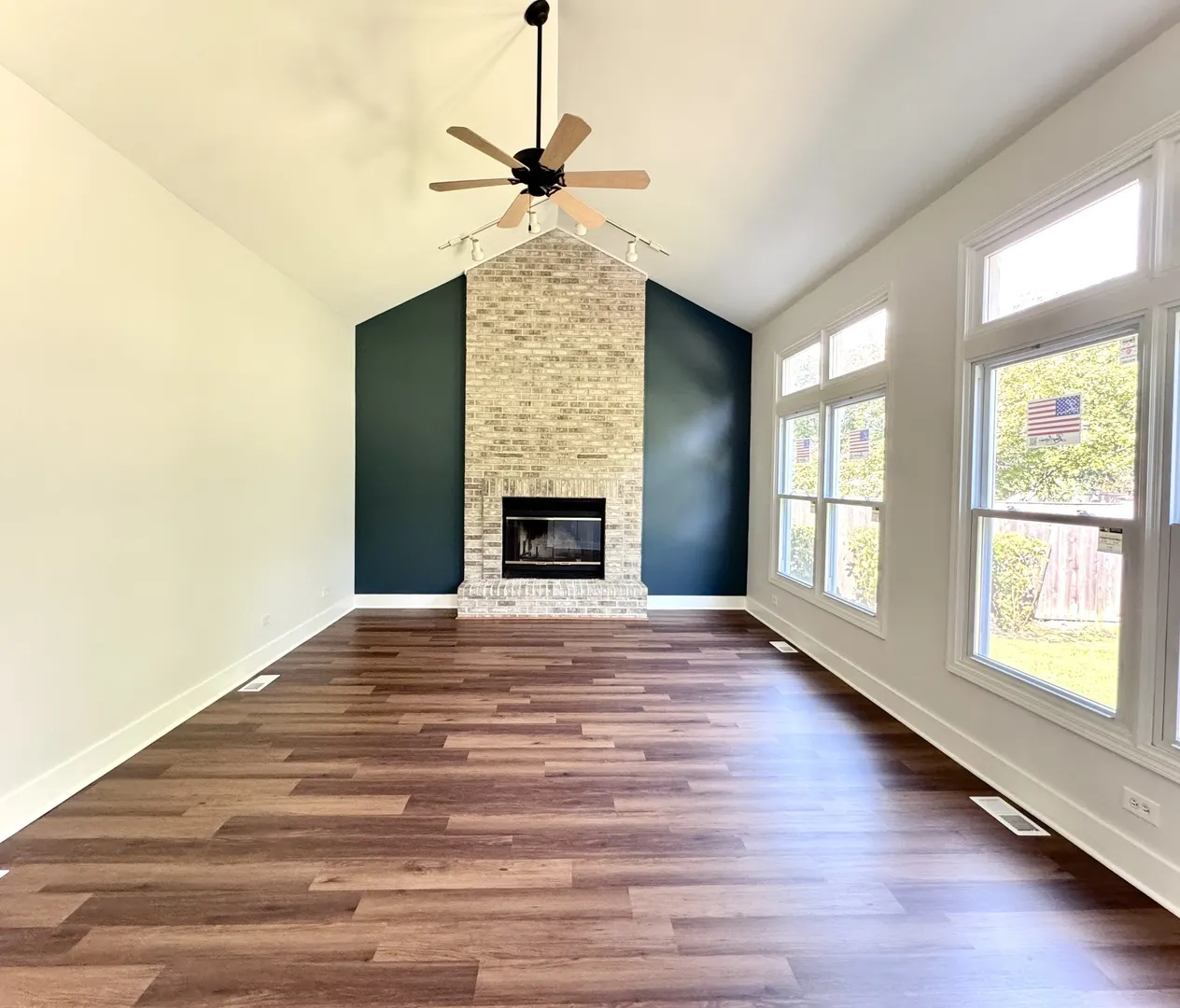 5005 Inverness Circle IL