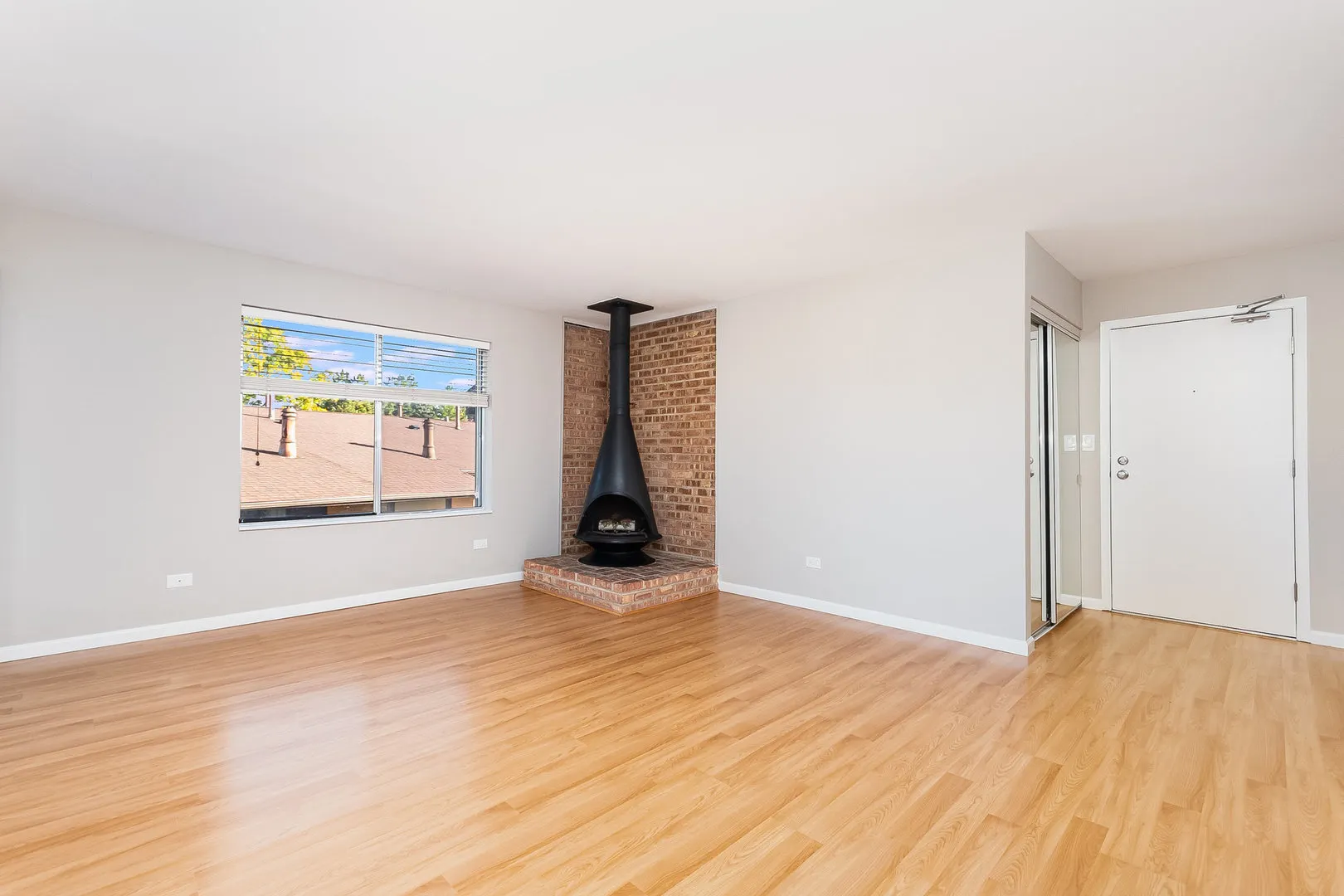 6165 Knoll Wood Court 302 IL