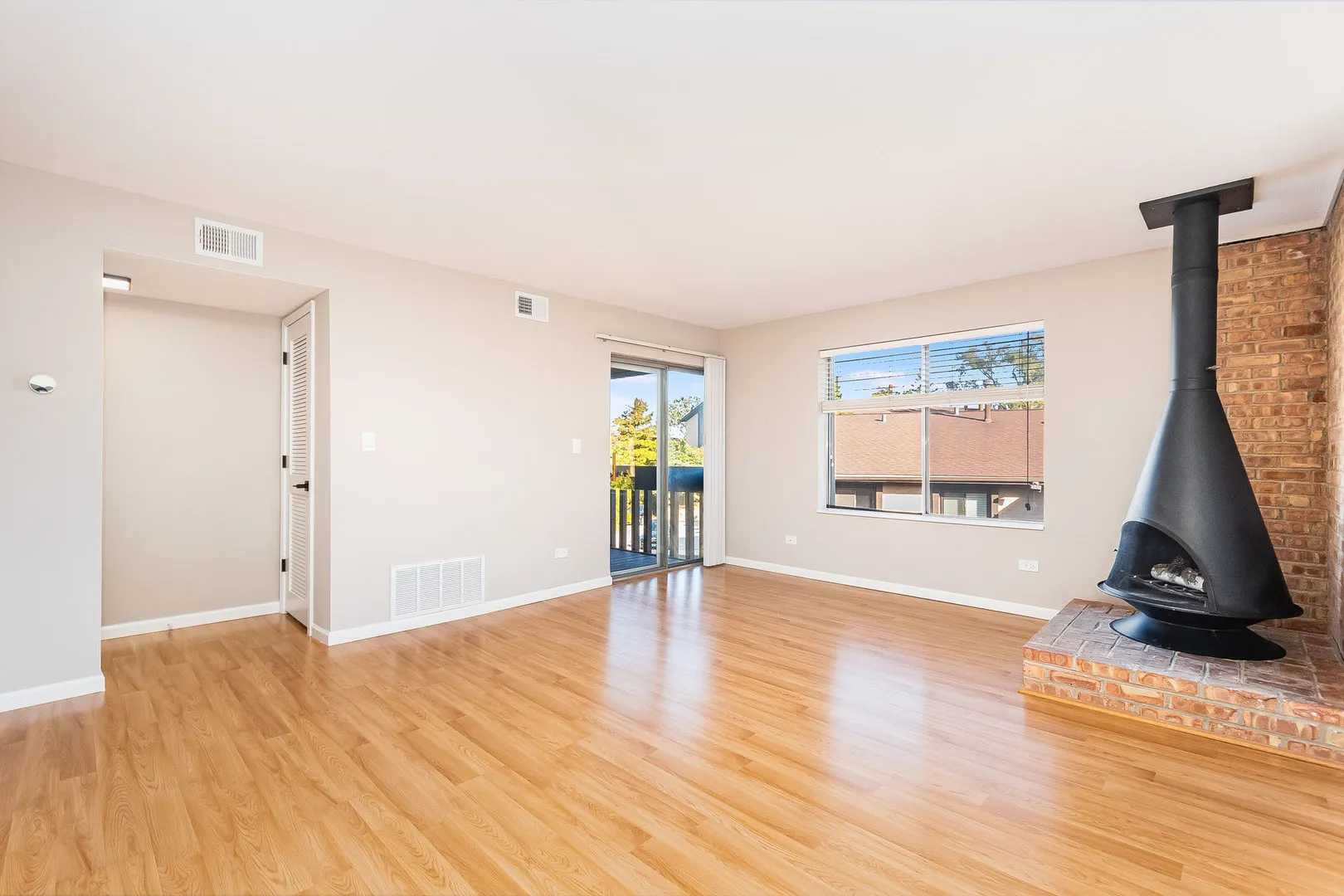 6165 Knoll Wood Court 302 IL
