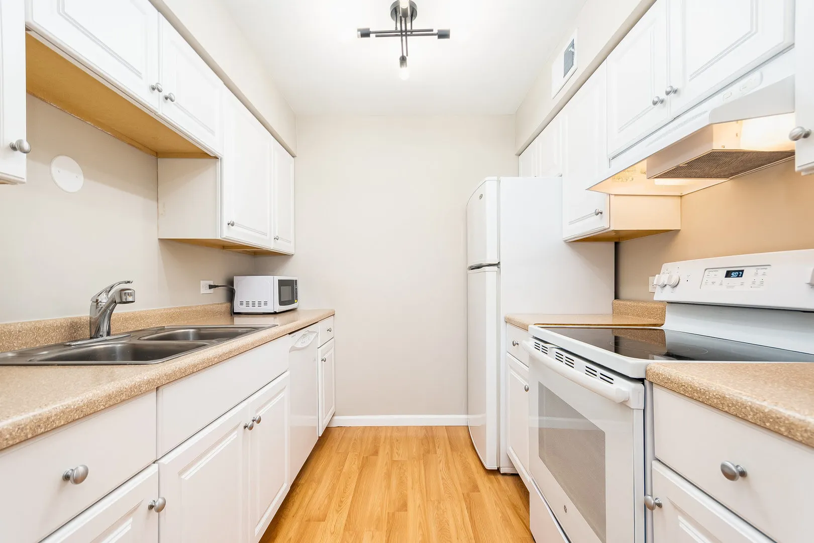 6165 Knoll Wood Court 302 IL