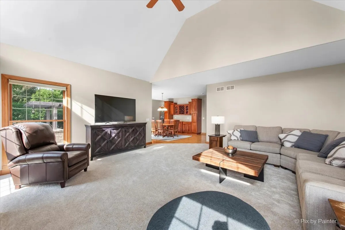 438 Mallard Point Drive IL