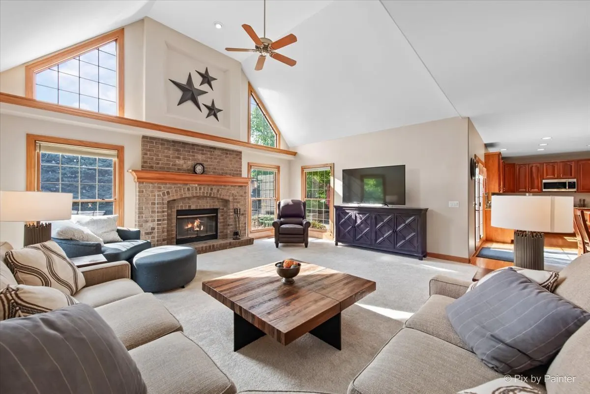 438 Mallard Point Drive IL