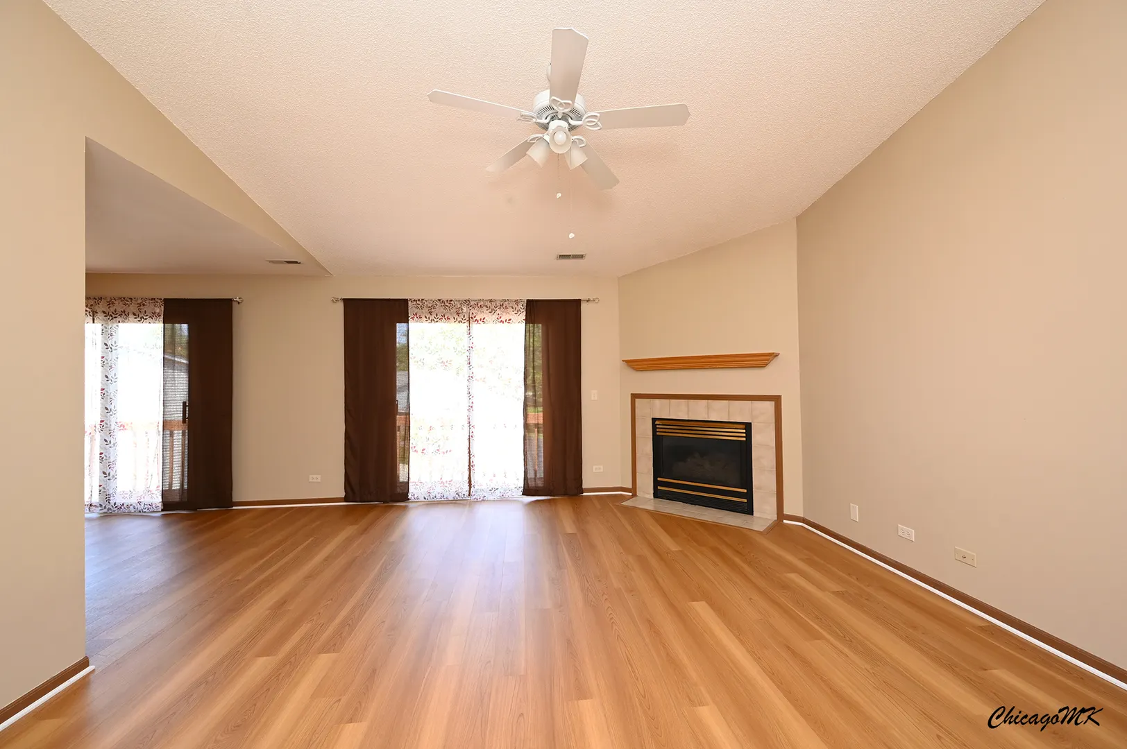 340 Woodridge Circle G IL
