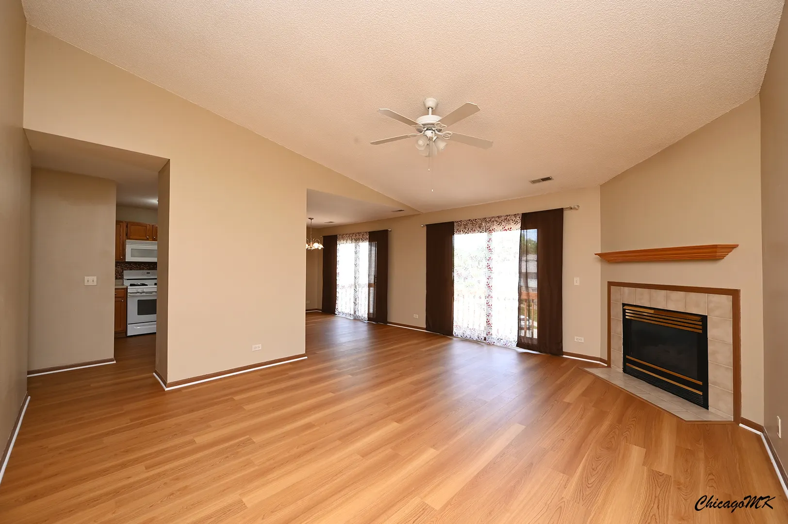 340 Woodridge Circle G IL