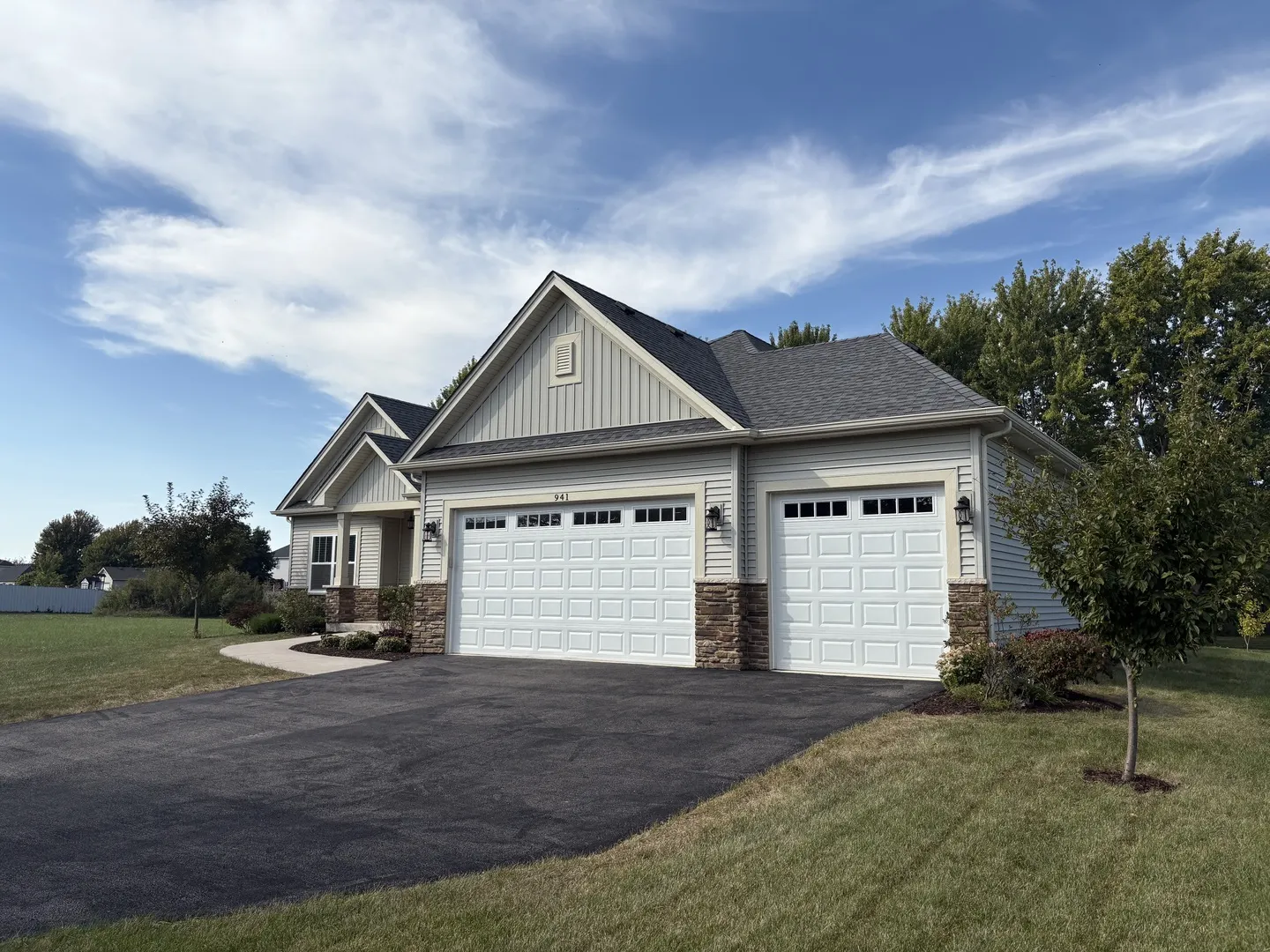 941 Blackberry Shore Lane IL