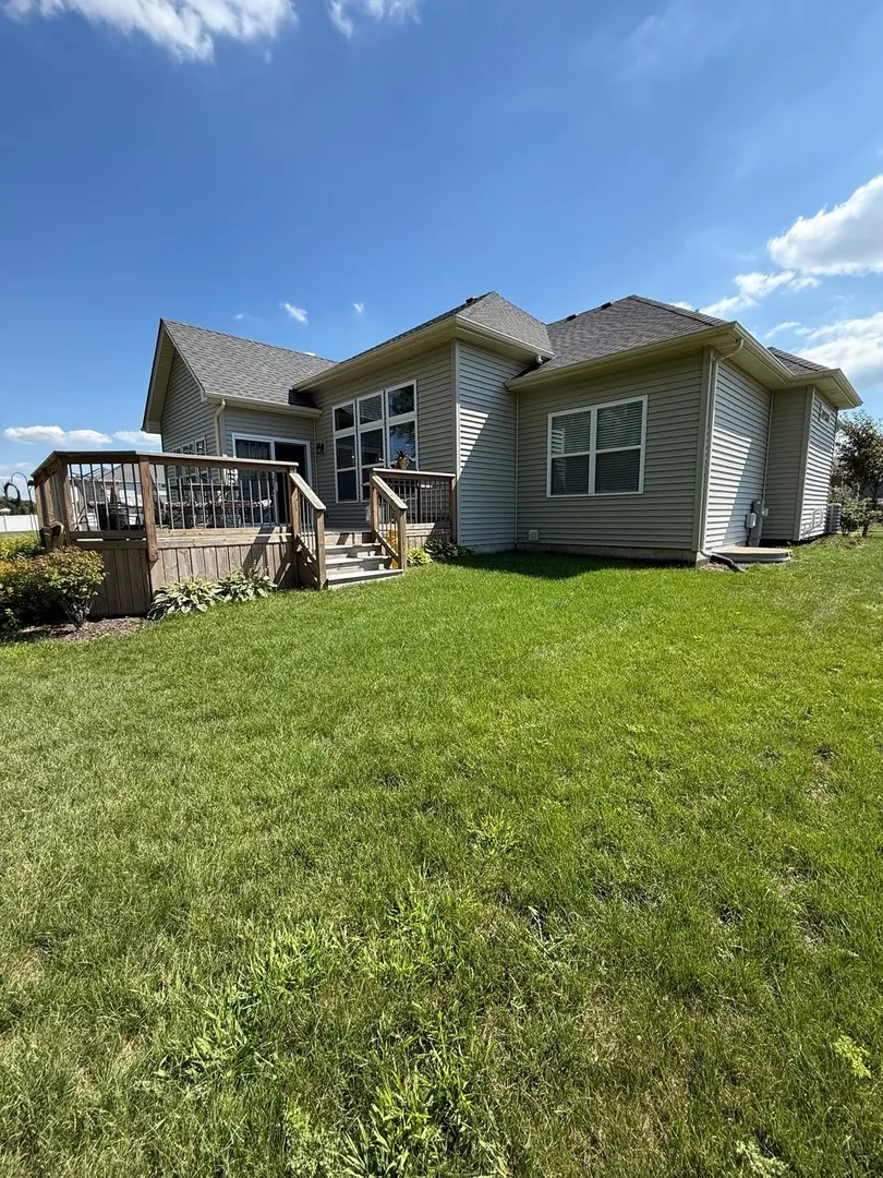 941 Blackberry Shore Lane IL