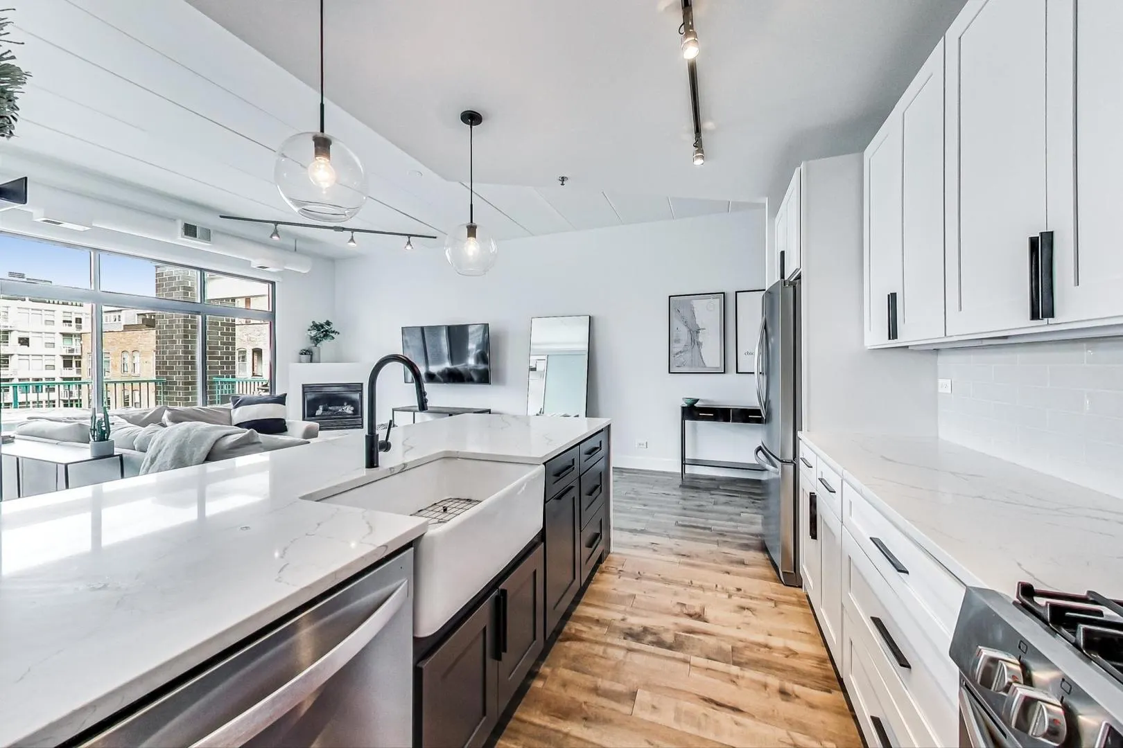 920 W Madison Street F8 IL