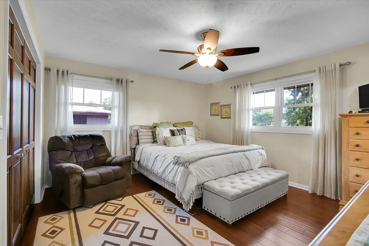 24025 Timberwood Drive IL