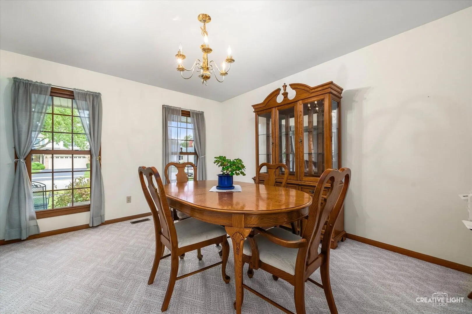 135 Chesterfield Drive IL