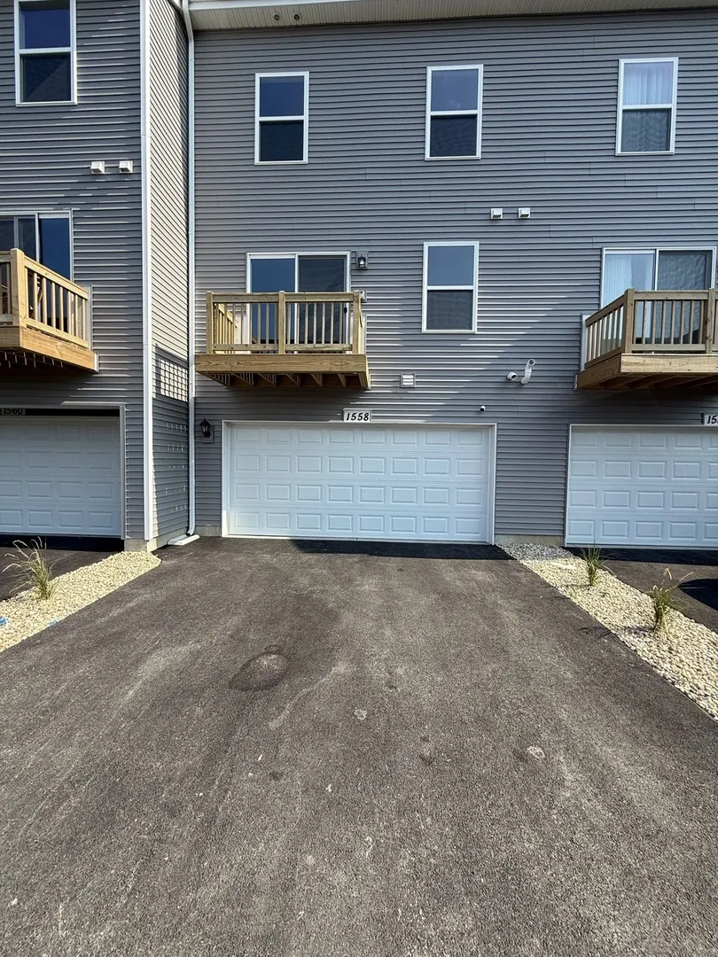 1558 Sequoia Way IL