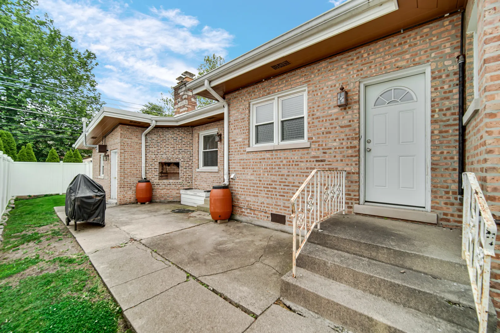 9157 S Avers Avenue IL