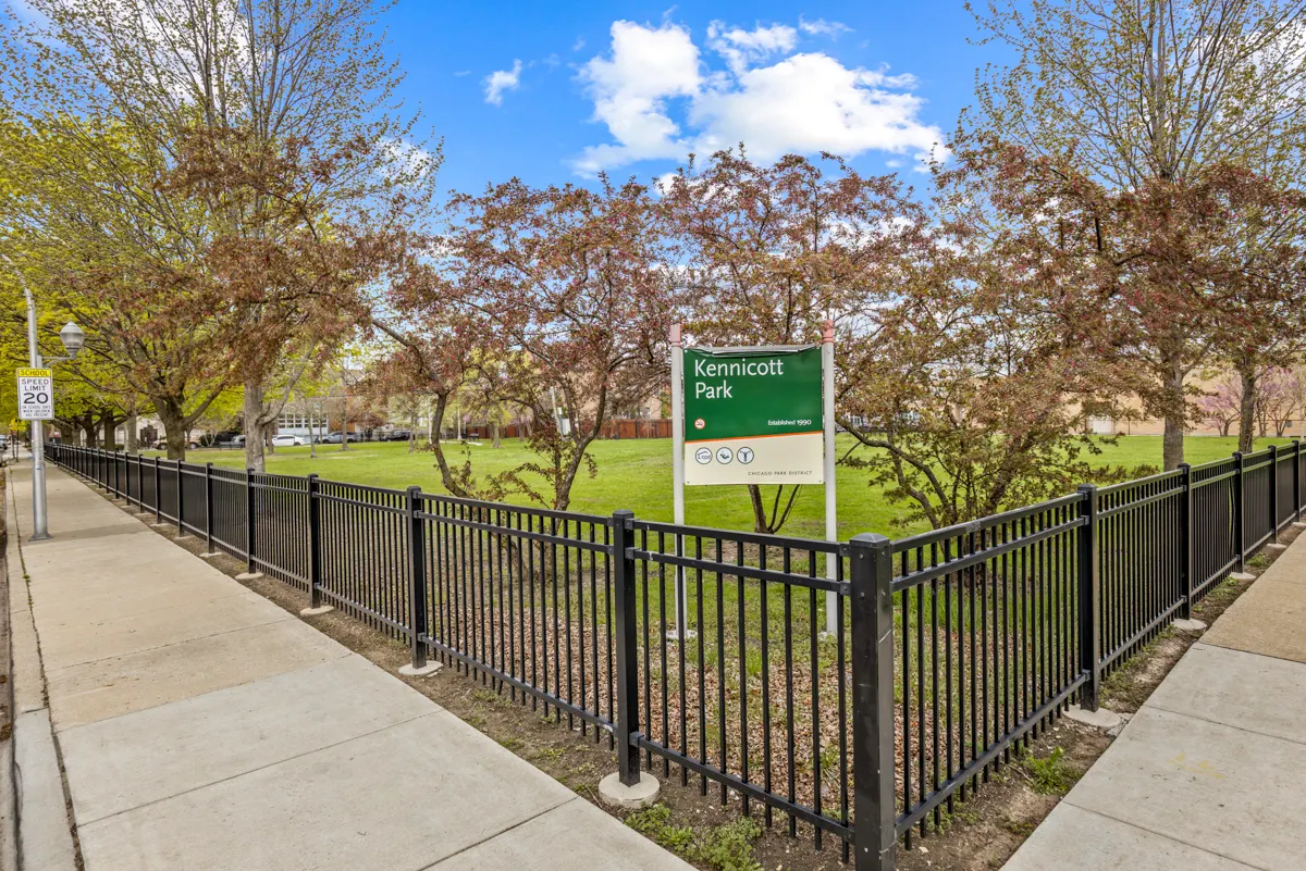 1151 E 45th Street 1151 IL