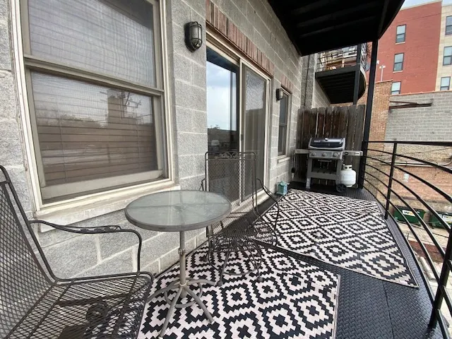 2625 W Belmont Avenue 2 IL