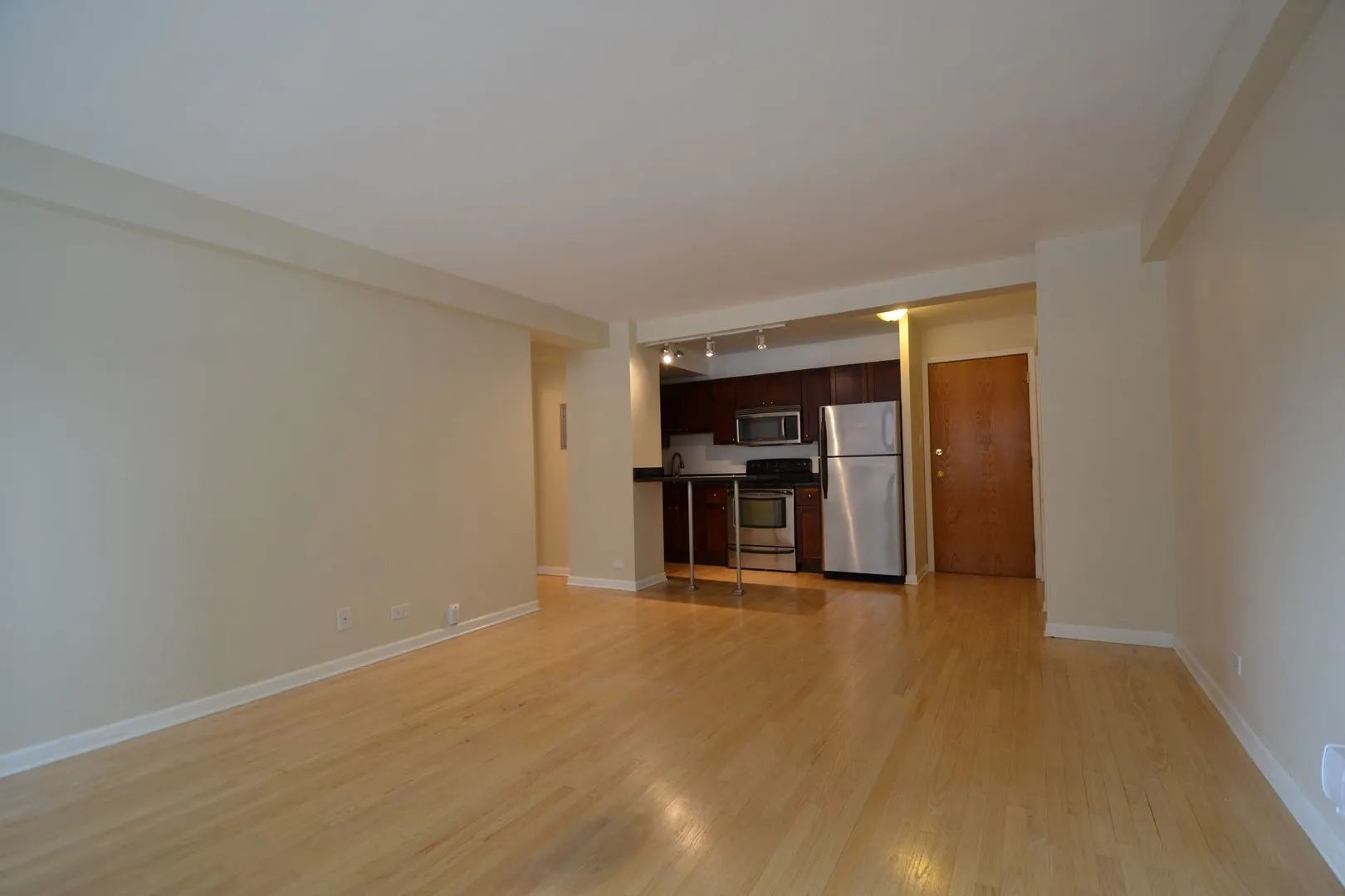 4180 N Marine Drive 401 IL