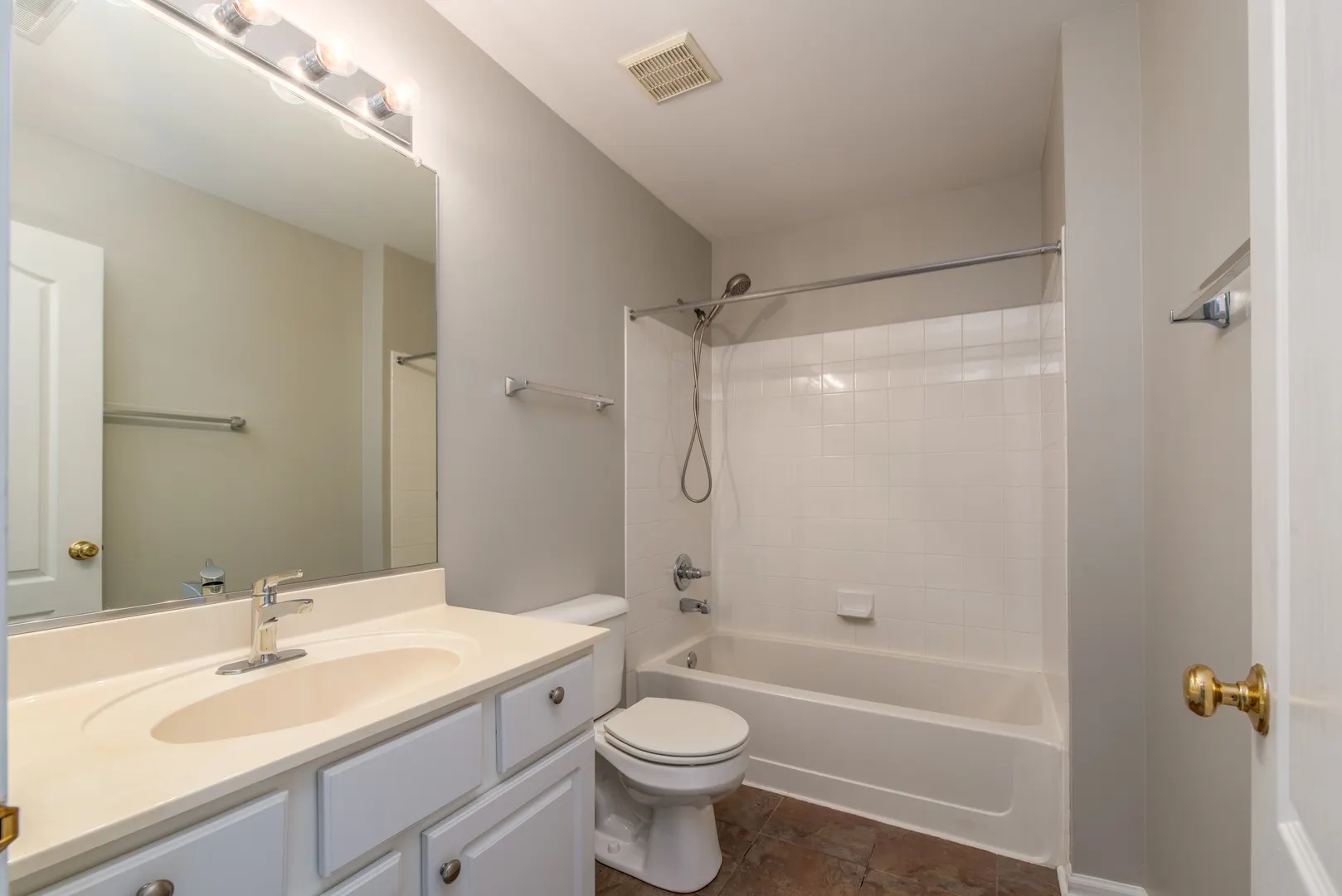 1239 Spaulding Road C IL