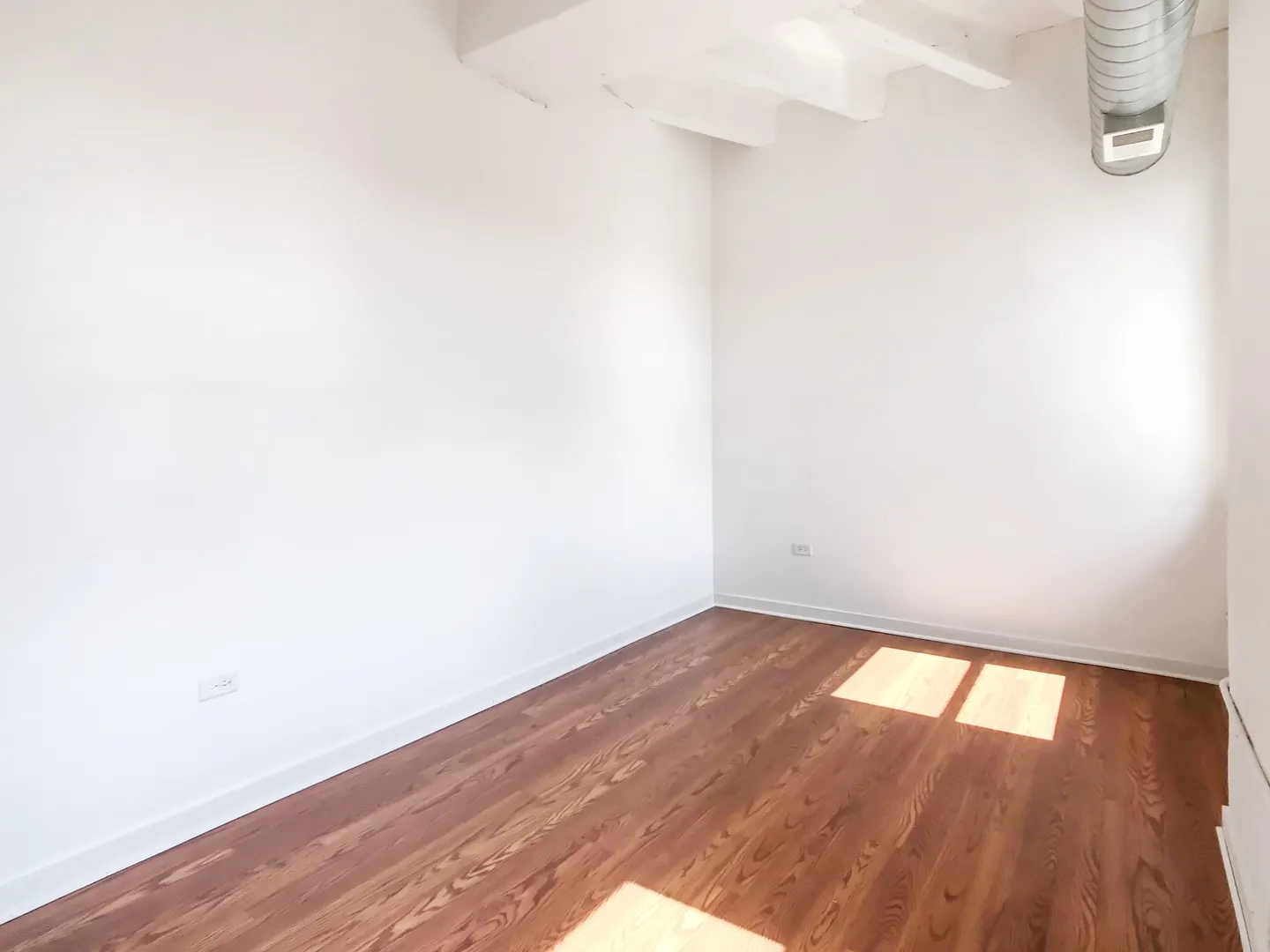 4015 N Milwaukee Avenue 202 IL