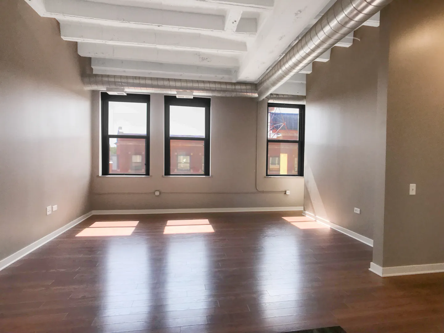 4015 N Milwaukee Avenue 202 IL