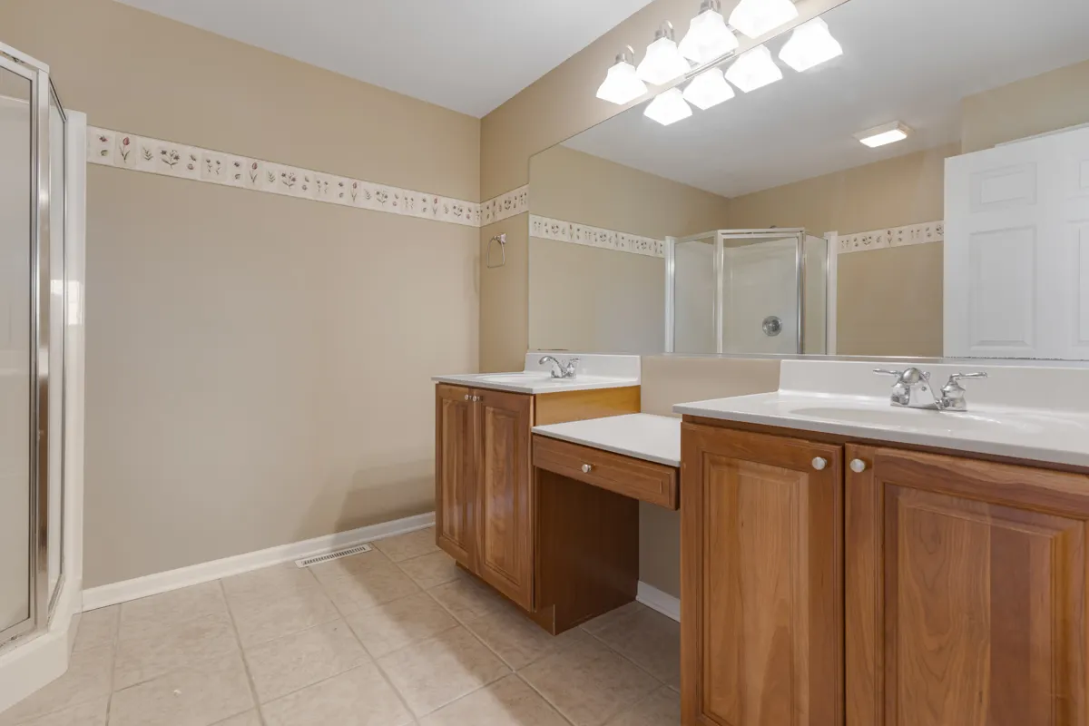 675 Hunters  Path IL